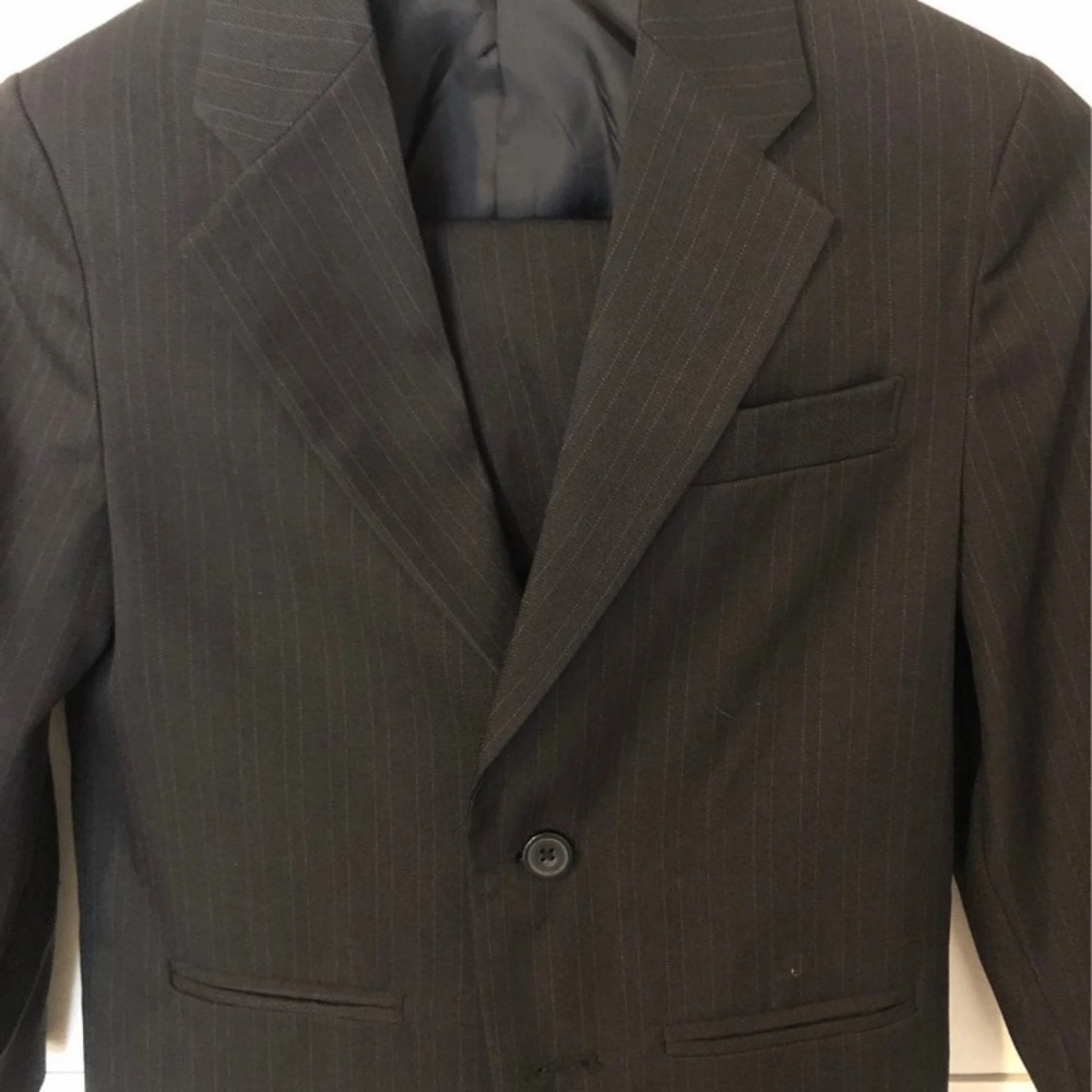 Boys ~ Arrow ~ Size 8 Suit ~ Includes Jacket & Pants